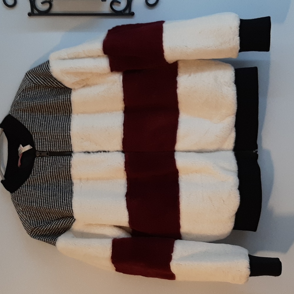 Color block faux fur bomber jacket -NWOT